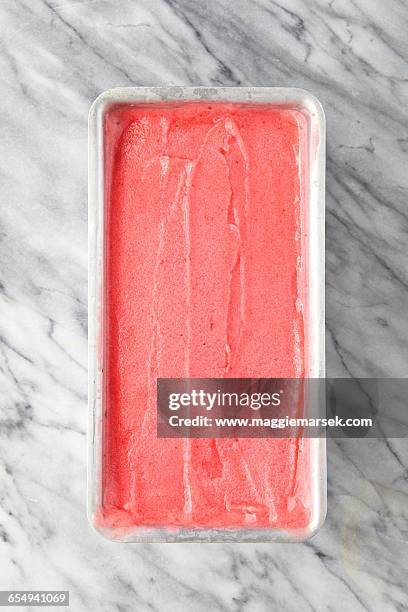 cool foods - strawberry sorbet stock pictures, royalty-free photos & images