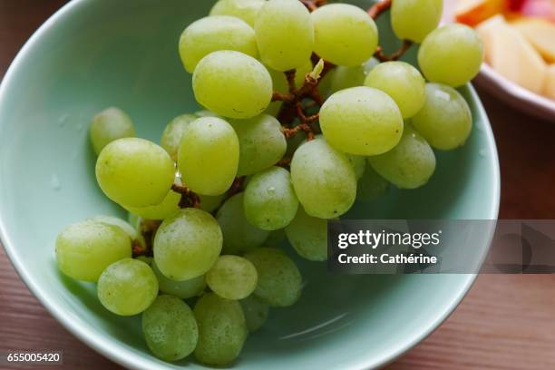 delicious and healthy white grapes - white grape stock pictures, royalty-free photos & images