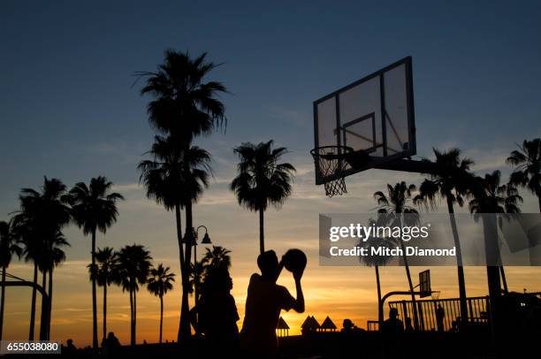 Venice Beach Basketball Courts Photos and Premium High Res Pictures Getty Images Venice Beach Basketball Courts Photos and Premium High Res Pictures Getty Images