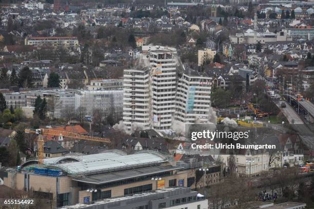 The Bonn Center, built in1969, a landmark of the city, was blown up punctually at 11 o'clock in the morning.