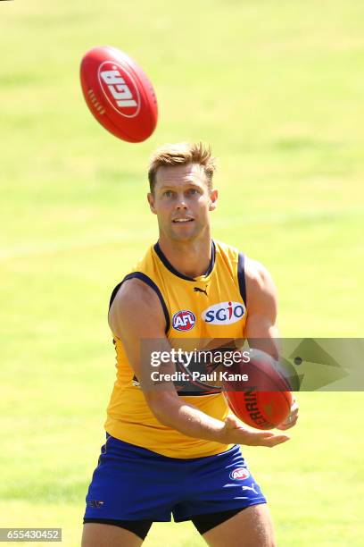 Sam MItchell of the Eagles works on a handball drill during a West Coast Eagles AFL training session at Domain Stadium on March 20, 2017 in Perth,...