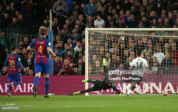 Luis Suarez goal during La Liga match between F.C. Barcelona v Valencia CF, in Barcelona, on march 19, 2017.