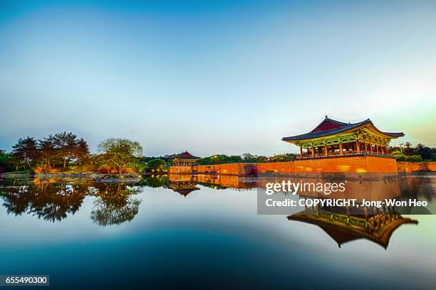 ancient palace gyeongju donggung and wolji (imhaejeonji, anapji) - korea palace stock pictures, royalty-free photos & images