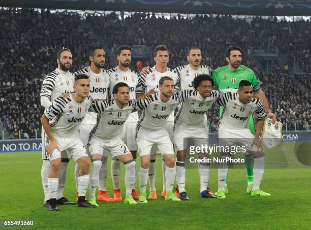 Juventus team during the Uefa Champions League 2016-2017 match between FC Juventus and FC Porto at Juventus Stadium on March 14, 2017 in Turin, Italy.