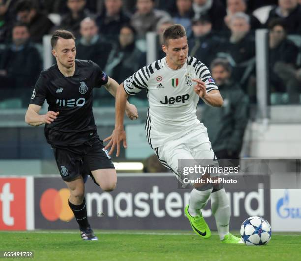 Marko Pjaca of Juventus during the Uefa Champions League 2016-2017 match between FC Juventus and FC Porto at Juventus Stadium on March 14, 2017 in...