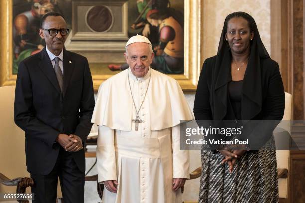 Pope Francis meets President of Ruanda Paul Kagame and his wife Jeannette Nyiramongi during an audience at the Apostrolic Palace on March 20, 2017 in...
