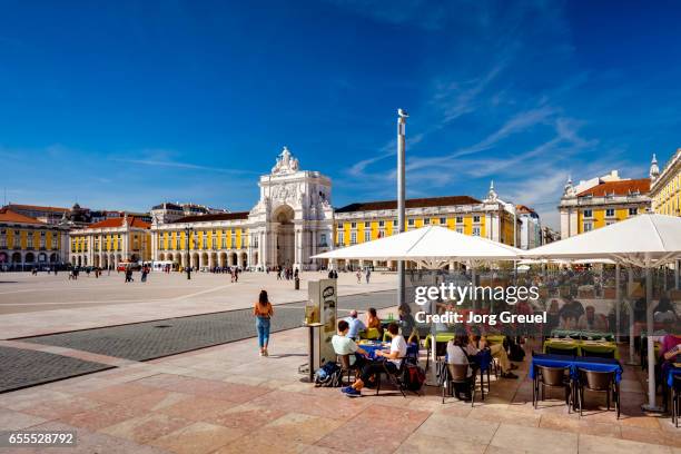 praca do comercio - café esplanada imagens e fotografias de stock