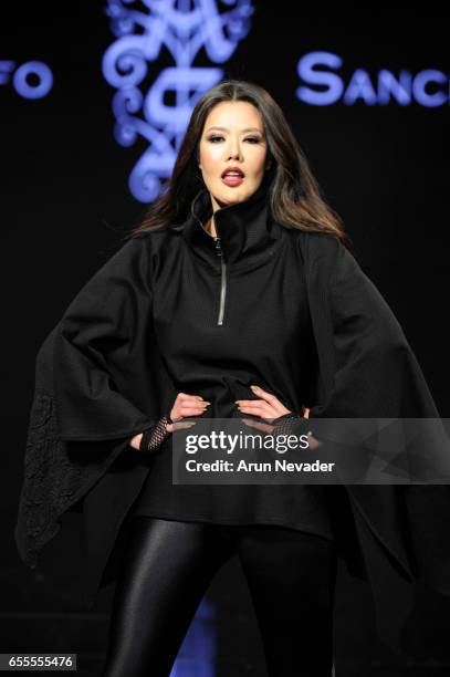 Model walks the runway wearing Adolfo Sanchez at the Art Hearts Fashion LAFW Fall/Winter 2017-Day 4 at The Beverly Hilton Hotel on March 17, 2017 in...