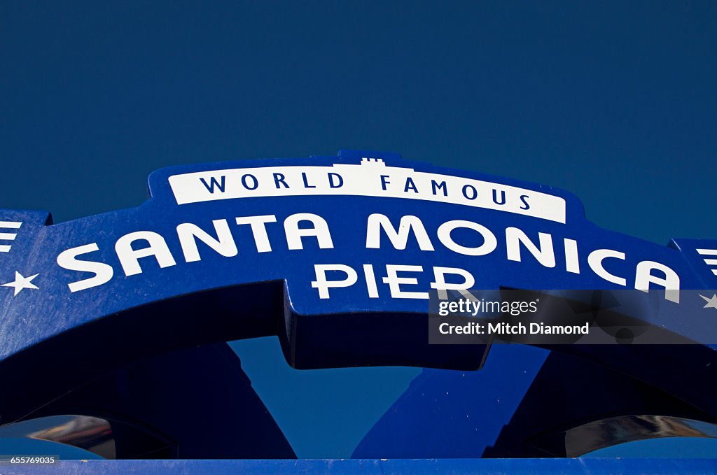 Santa Monica Pier sign