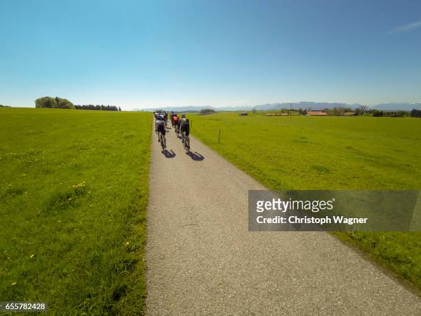 bavaria alps - roadbiking - sorglos foto e immagini stock