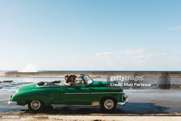 cuba culture - cuba lifestyle fotografías e imágenes de stock