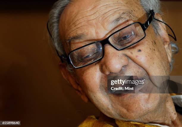 S M Raza 189 Sh Raza Stock Photos, High-Res Pictures, and Images - Getty Images