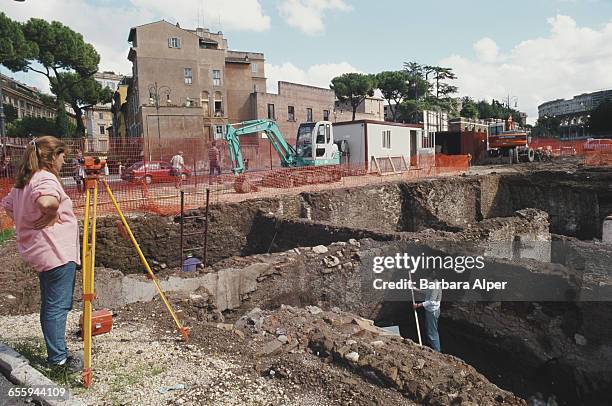 464 Archaeologist Tool Stock Photos, High-Res Pictures, and Images ...