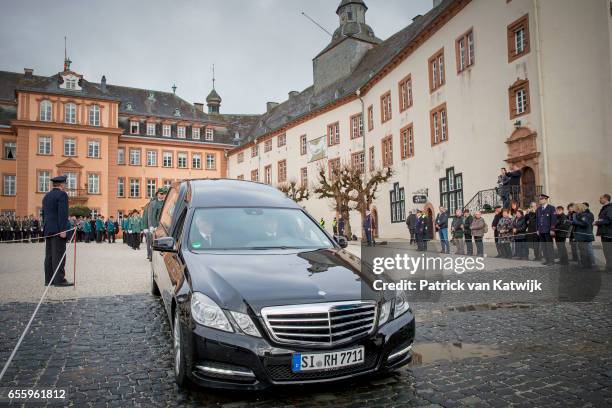 The funeral car arrives for thefuneral service of Prince Richard zu Sayn-Wittgenstein-Berleburg at the Evangelische Stadtkirche on March 21, 2017 in...