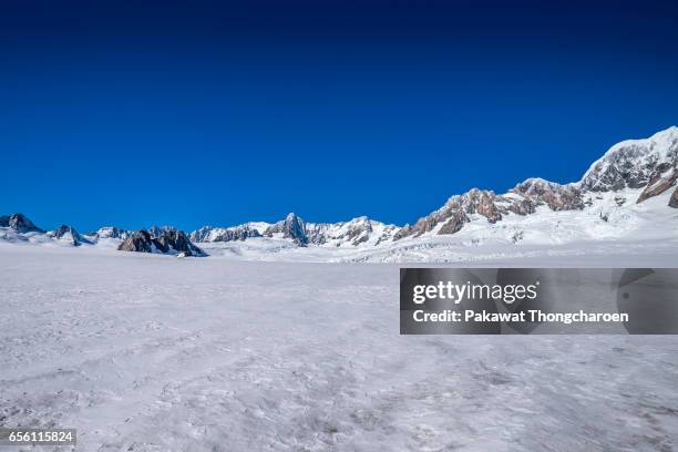 fox/franz josef glacier view, south island, new zealand - snowfield fotografías e imágenes de stock