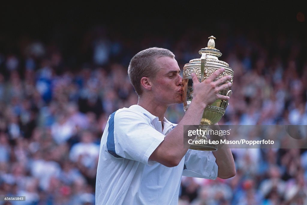 Lleyton Hewitt Wins 2002 Wimbledon Championships