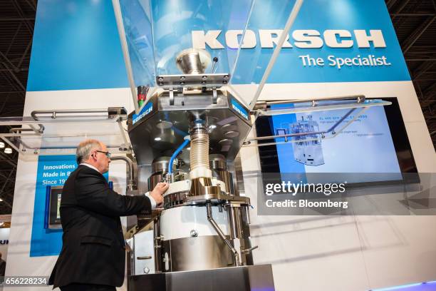 Korsch Machine Pharmaceutical Manufacturing Machine Photos and Premium High Res ...