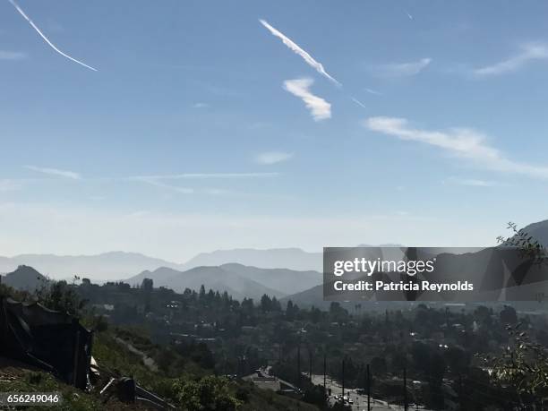 early morning activity in westlake village, ca, usa - westlake village imagens e fotografias de stock