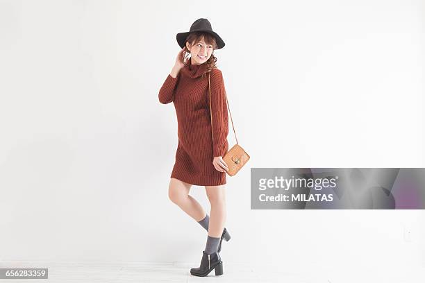 young japanese woman portrait - pochette ストックフォトと画像