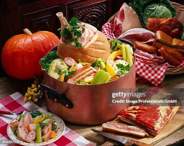 breton hotpot - ham hock stock pictures, royalty-free photos & images