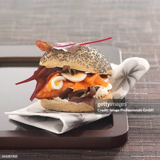 smoked salmon burger - salmon burger stock pictures, royalty-free photos & images