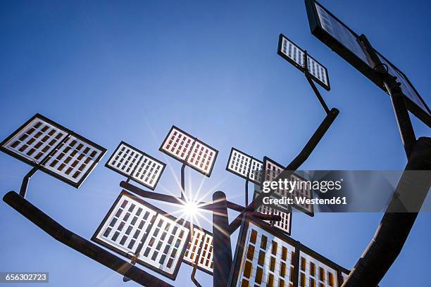 germany, ulm, solar tree at solar city - ulm stockfoto's en -beelden