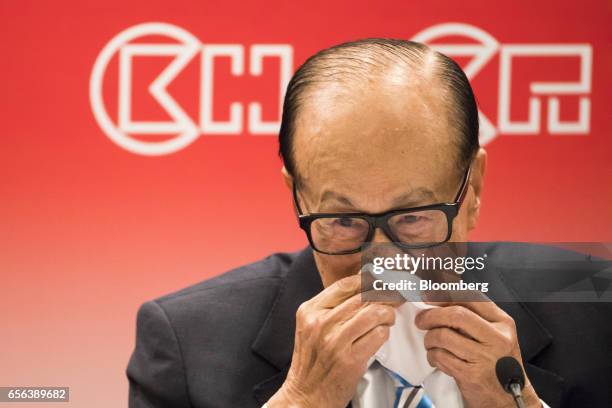 Billionaire Li Ka-shing, chairman of CK Hutchison Holdings Ltd. And Cheung Kong Property Holdings Ltd., attends a news conference in Hong Kong,...