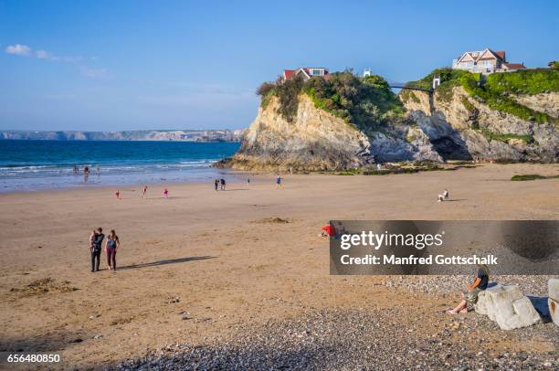 towan island at newquay beach - newquay stock pictures, royalty-free photos & images