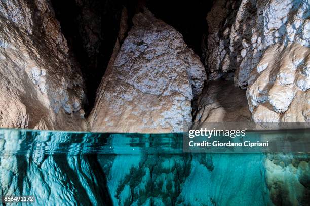 grotta giusti, italy. - grotte stock-fotos und bilder