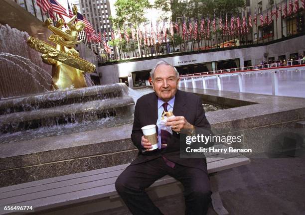 Daavid Rockefeller 1,255 David Rockefeller Center Stock Photos, High-Res Pictures, and ...