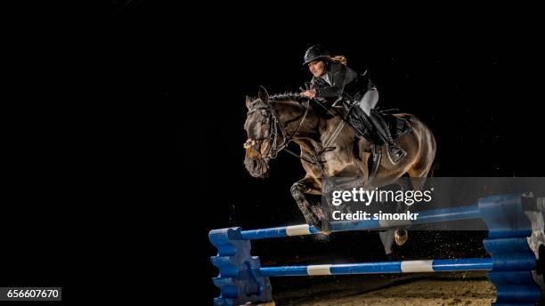 concurso de saltos - equestrian show jumping - fotografias e filmes do acervo