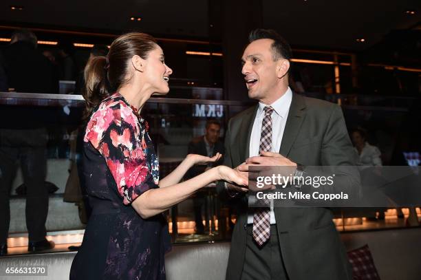 Actors Amanda Peet and Hank Azaria attend the "Brockmire" event at 40 / 40 Club on March 22, 2017 in New York City.