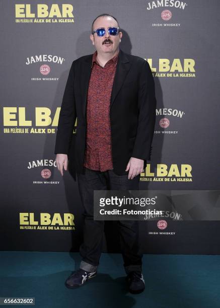 Carlos Areces attends the 'El Bar' premiere at Callao cinema on March 22, 2017 in Madrid, Spain.