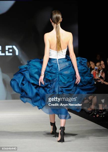 Model walks the runway wearing Kirsten Ley at Vancouver Fashion Week Fall/Winter 2017 at Chinese Cultural Centre of Greater Vancouver on March 22,...