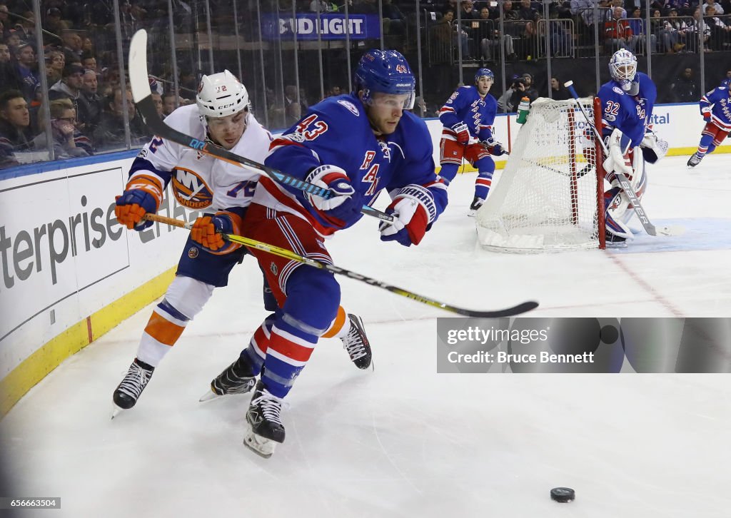 New York Islanders v New York Rangers