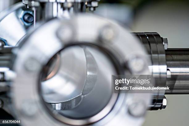 vacuum - vakuumkammer stock-fotos und bilder