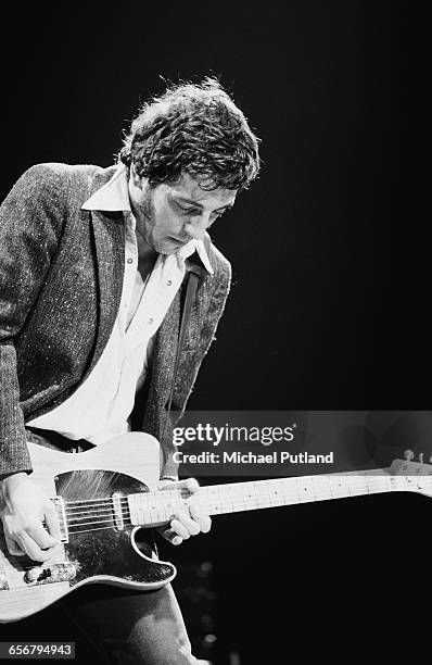 Springsteen Edinburgh 1981 12,205 Bruce Springsteen & The E Street Band Photos & High Res Pictures ...