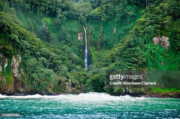 waterfall, cocos island. - cocos island stock-fotos und bilder