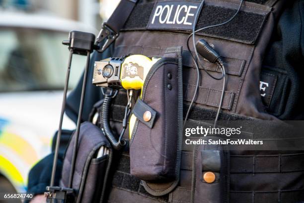 armed police on patrol in london, uk - terrorism stock pictures, royalty-free photos & images