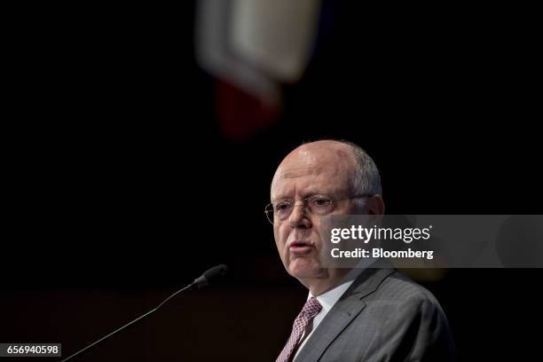 Ian Read, chairman and chief executive officer of Pfizer Inc., speaks during a luncheon at the National Press Club in Washington, D.C., U.S., on...