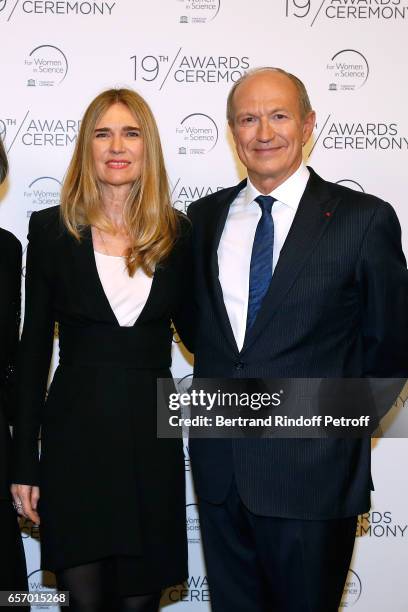 Chairman & Chief Executive Officer of L'Oreal and Chairman of the L'Oreal Foundation Jean-Paul Agon and his wife Sophie attend the "2017 L'Oreal -...