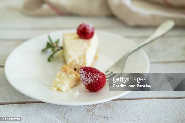 lemon cheesecake with fresh raspberries - ricotta cheese stock pictures, royalty-free photos & images