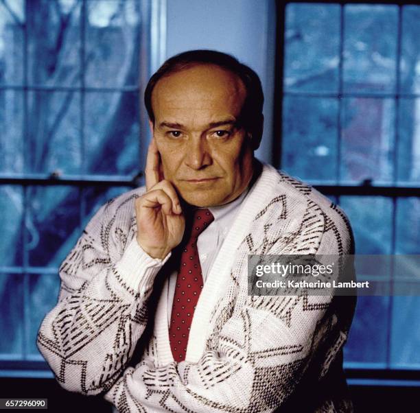 Portrait of Bill Nack posing during photo shoot at home. Washington, DC 2/12/1993 CREDIT: Katherine Lambert