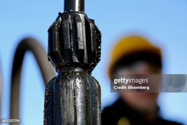 Workover Photos and Premium High Res Pictures - Getty Images