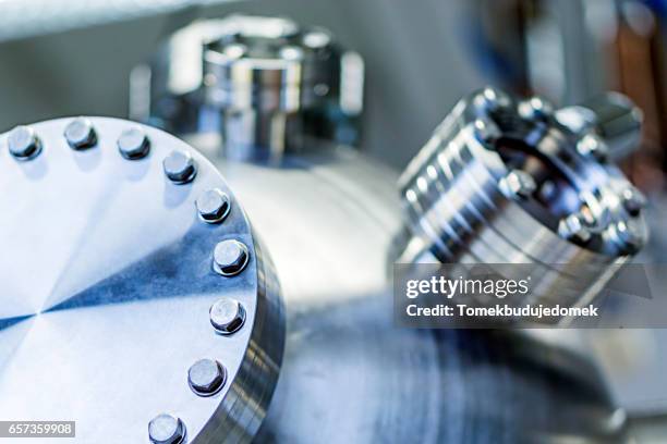 vacuum - vakuumkammer stock-fotos und bilder