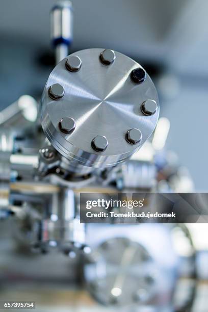 vacuum - vakuumkammer stock-fotos und bilder