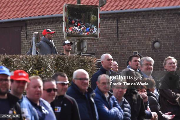 60th E3 Harelbeke 2017 Peloton / Mirror / Landscape / Public / Fans / Harelbeke - Harelbeke /