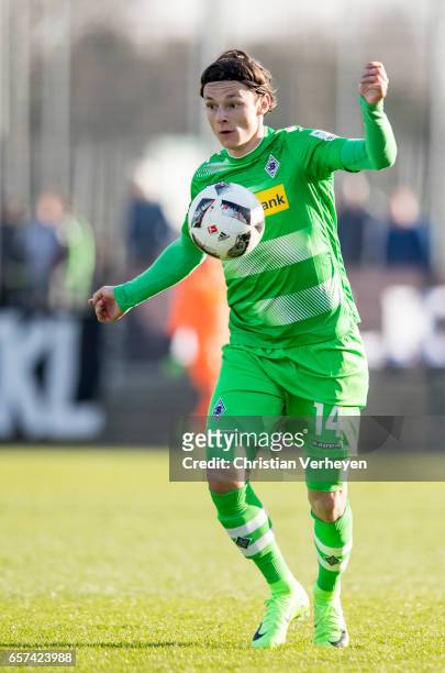 Nico Schulz of Borussia Moenchengladbach controls the ball during the Friendly Match between Borussia Moenchengladbach and FC Sankt Pauli at...