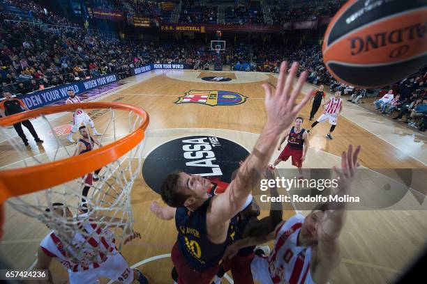 Nate Wolters, #0 of Crvena Zvezda mts Belgrade competes with Victor Claver, #10 of FC Barcelona Lassa during the 2016/2017 Turkish Airlines...