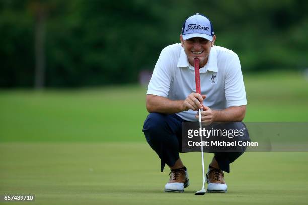 Bill Lunde reads his putt on the ninth green during the second round of the Puerto Rico Open at Coco Beach on March 24, 2017 in Rio Grande, Puerto...